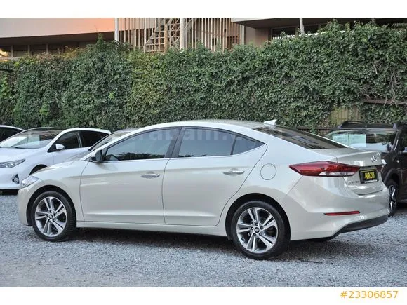 Hyundai Elantra 1.6 CRDi Elite Image 2